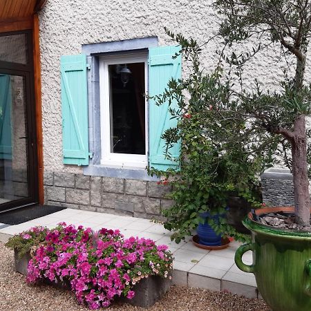 La Ferme De Capucine Bed & Breakfast Culhat Bagian luar foto